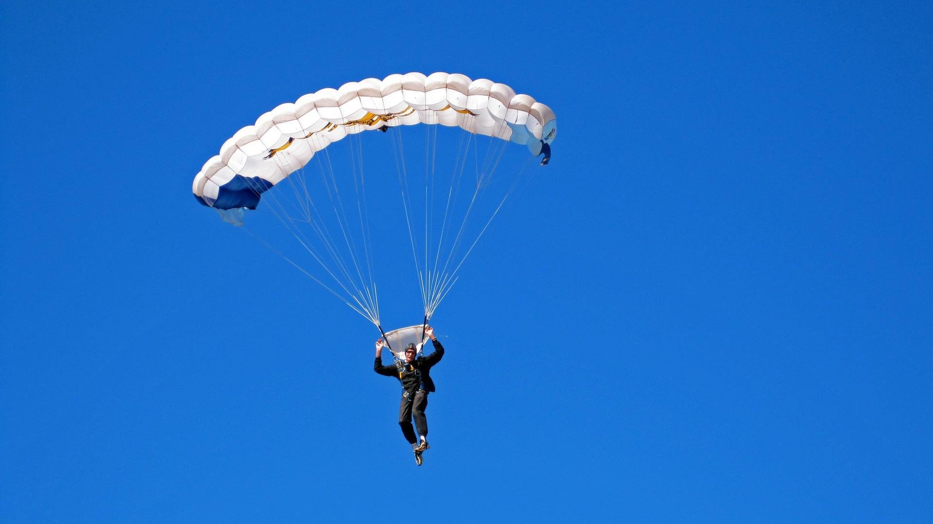 kaiyun开云·官方网站-“新都兴城垒球赛：精彩对抗，精彩无限”