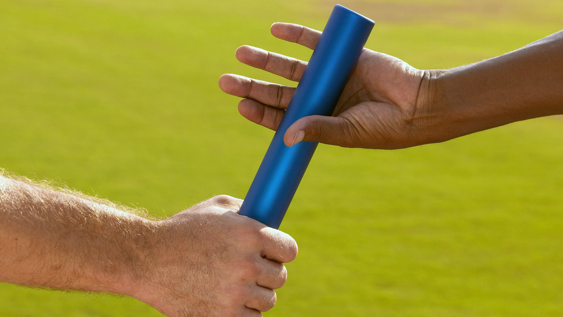 “2025世界运动会东安湖体育公园：极限铁人三项精彩开赛”