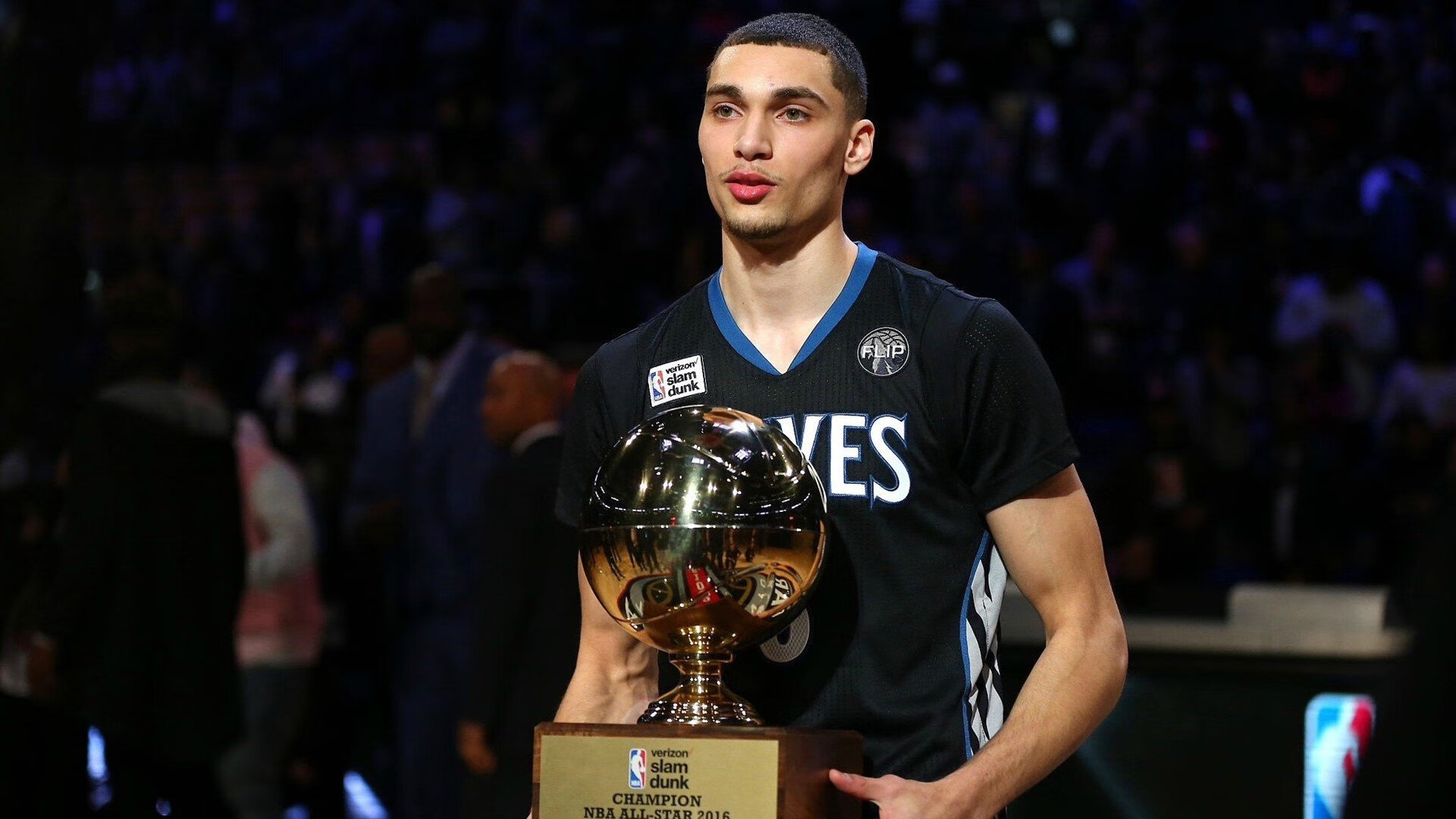 全明星球员“火力全开”,精彩对决淋漓尽致!